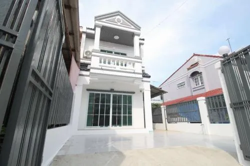 ขายทาวน์เฮ้าส์/ทาวน์โฮม  บ้าน ลภาวัน 3 MRT-ตลาดบางใหญ่ เสาธงหิน บางใหญ่ นนทบุรี CX-91348