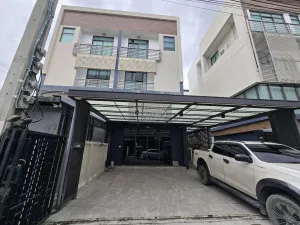 เช่าโฮมออฟฟิศ  ดิสทริค เอกมัย-รามอินทรา นวลจันทร์ เขต บึงกุ่ม กรุงเทพ CX-133914