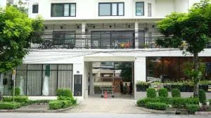 เช่าอาคารสำนักงาน  โมบิคอม 4 BTS-ช่องนนทรี ทุ่งมหาเมฆ เขต สาทร กรุงเทพ CX-140128